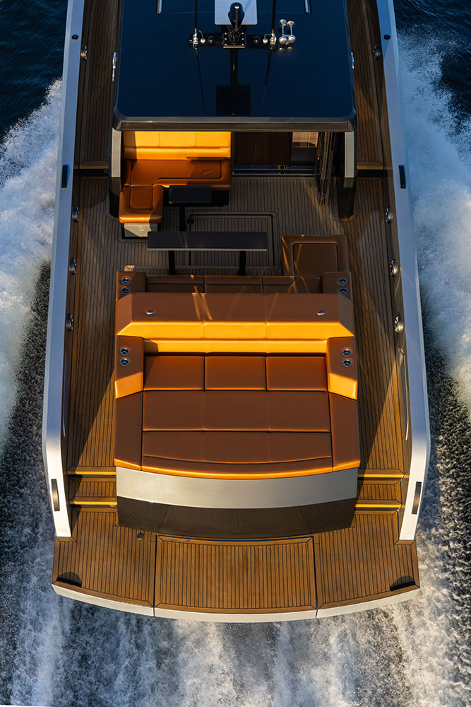 THE CRAFT 54° 2008 Mochi Craft Dolphin 54 Suntop Other for sale - YachtWorld